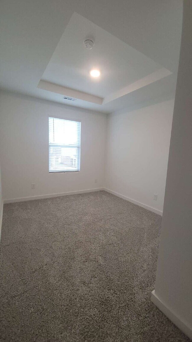 Building Photo - NEW HOME!!!  Section 8 Accepted!!!  "Discover Your Dream Home: Spacious 3-Bedroom Retreat with Gr...