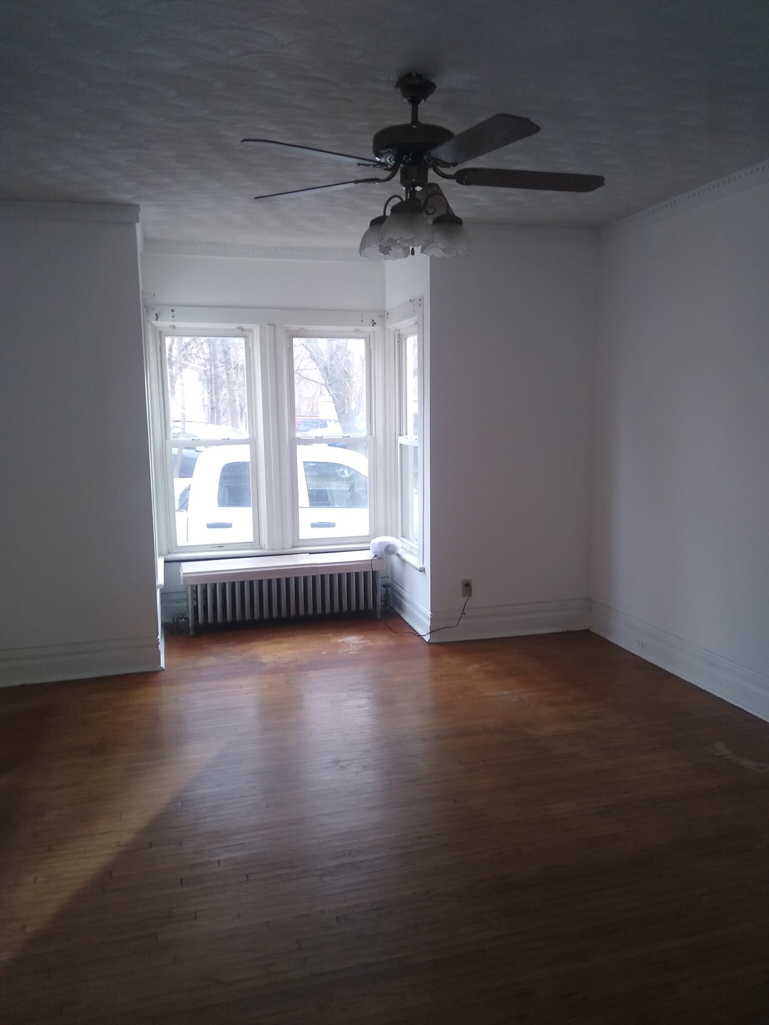 Building Photo - 175 Eagle St