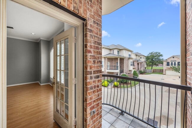 Building Photo - 7930 Stoneyway Dr