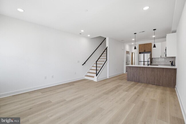 Building Photo - 2237 N 16th St