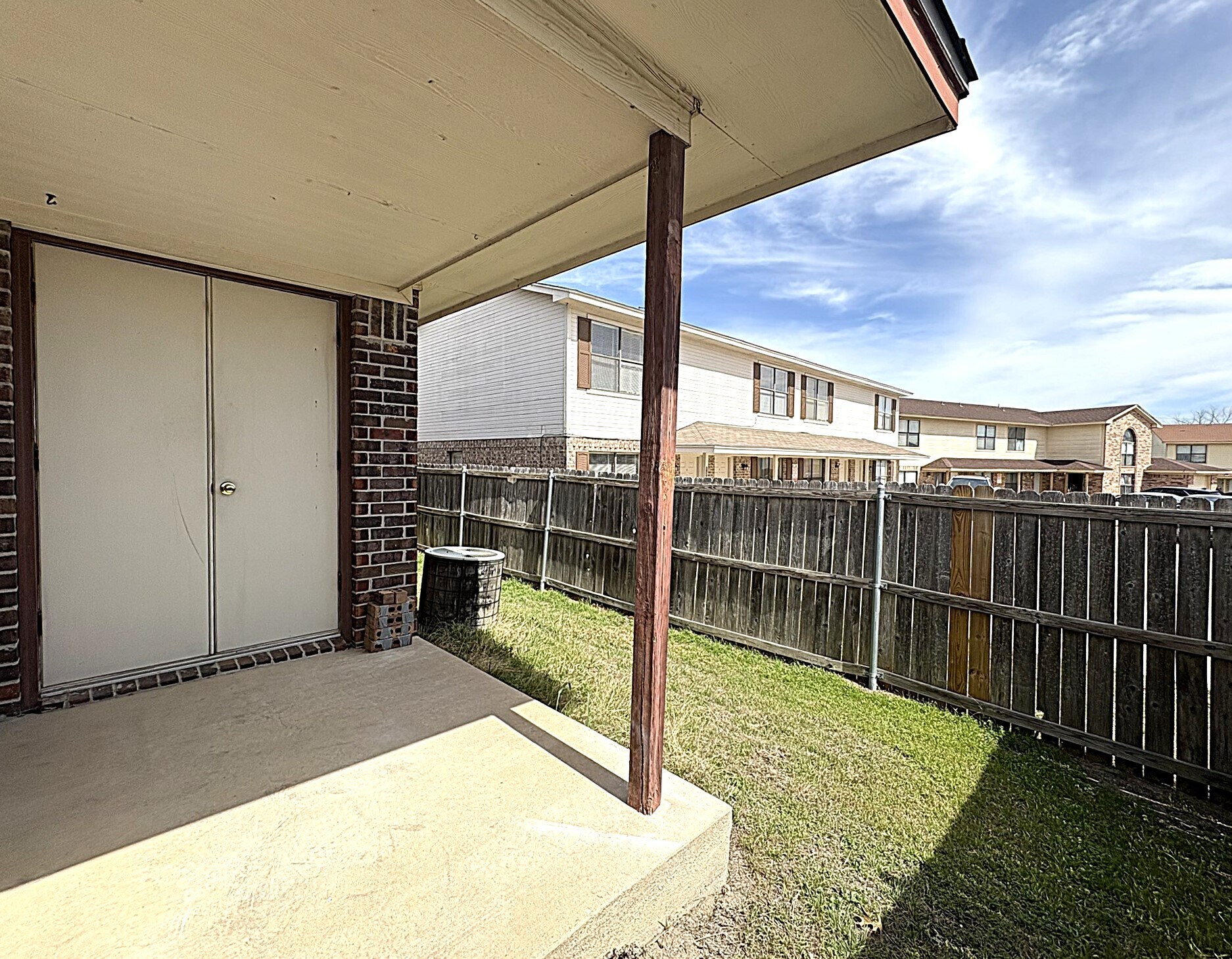Building Photo - 1307 Monroe Loop