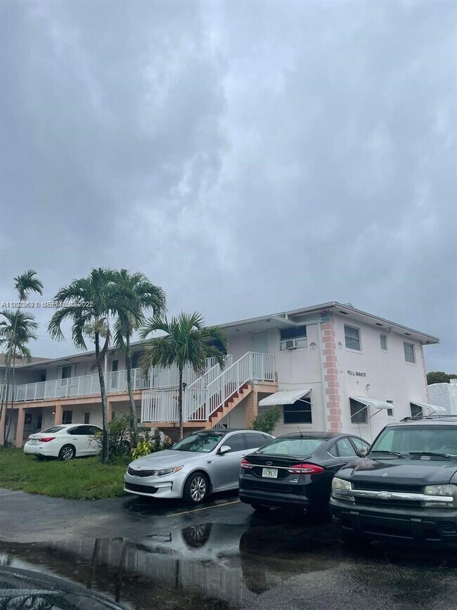 Building Photo - 1816 McKinley St