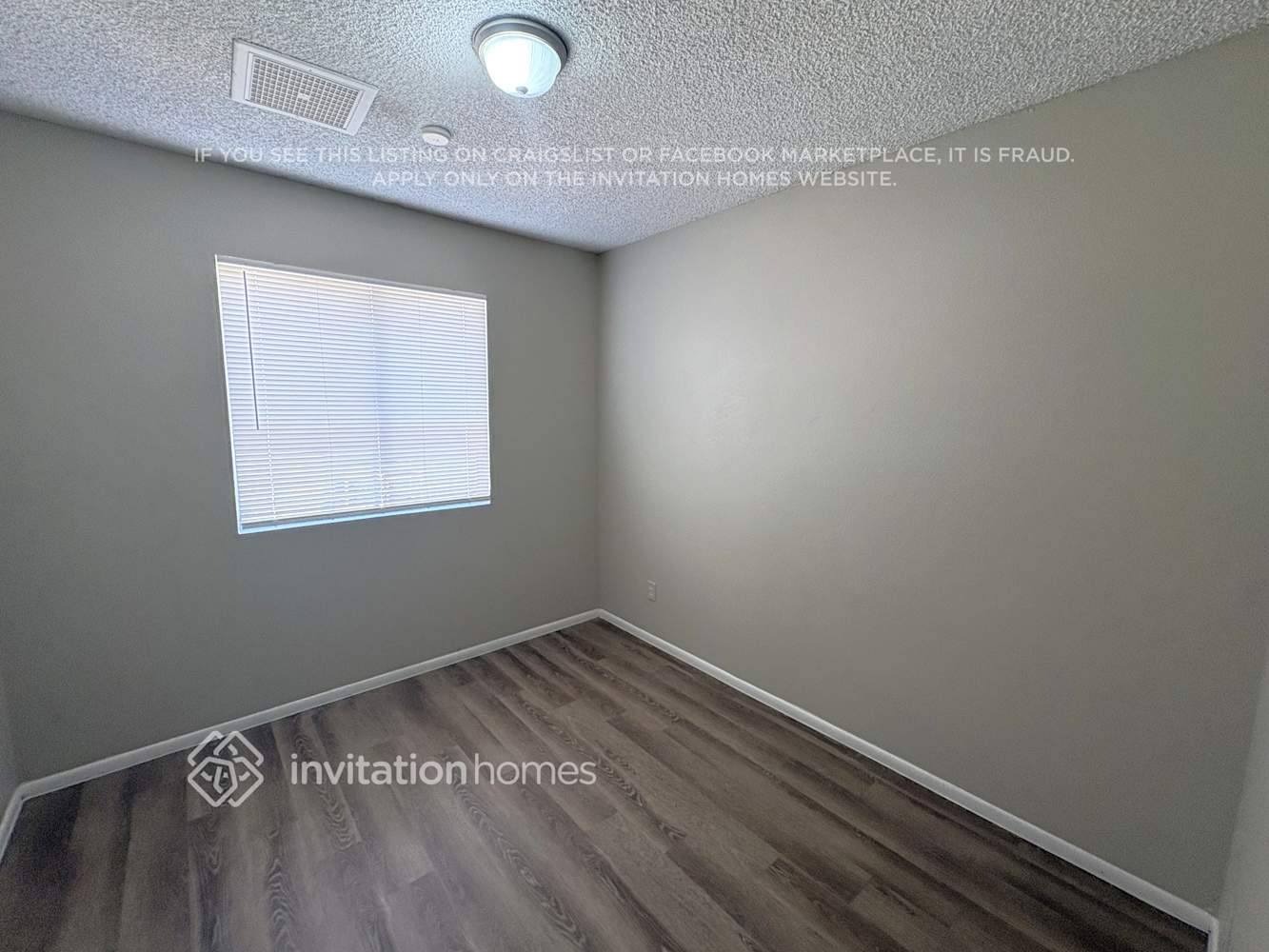 Building Photo - 7556 W Turney Ave