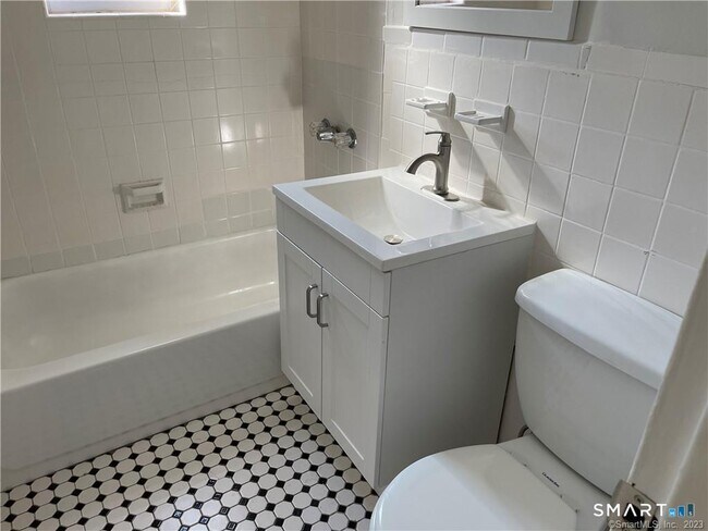 Building Photo - 50 Mencel Cir