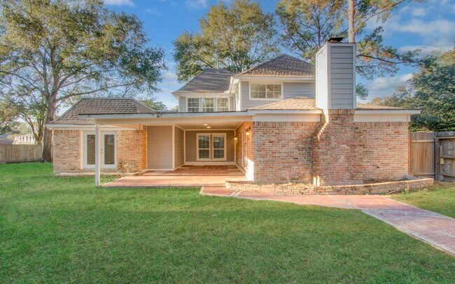 Building Photo - 556 Brandon Rd