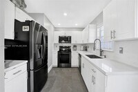 Building Photo - 2311 SW 87th Way