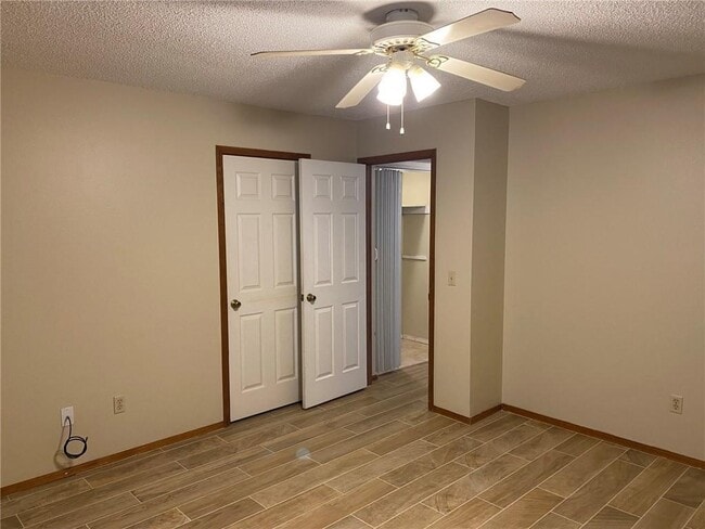 Building Photo - 419 N 35th St