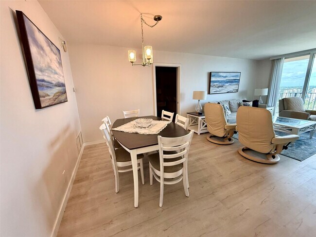 Building Photo - 101 Briny Ave