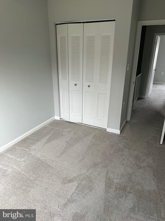 Building Photo - 10934 Mission Ridge Dr