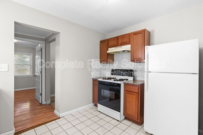 Building Photo - 1144 Northdale Ave