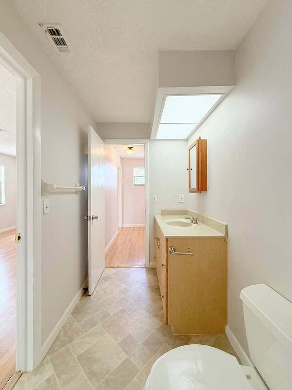 Building Photo - 1454 Trotter Rd