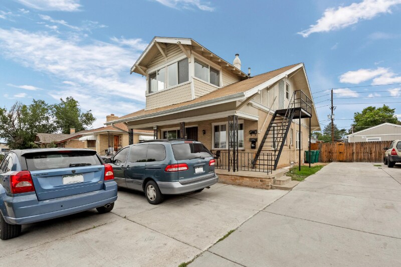 Primary Photo - 1460 Boston St