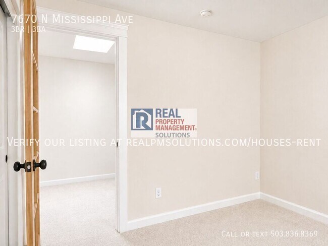 Building Photo - 7670 N Mississippi Ave