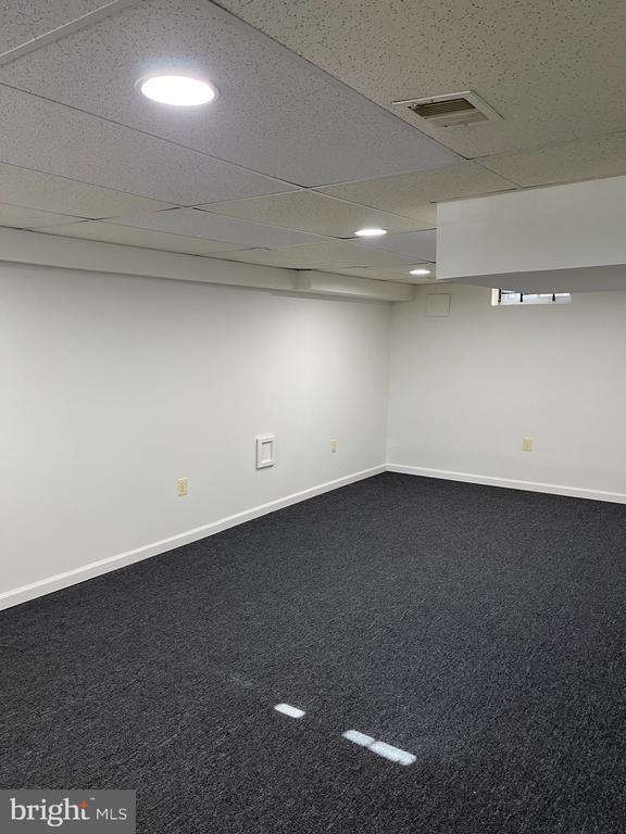 Building Photo - 5807 Gist Ave