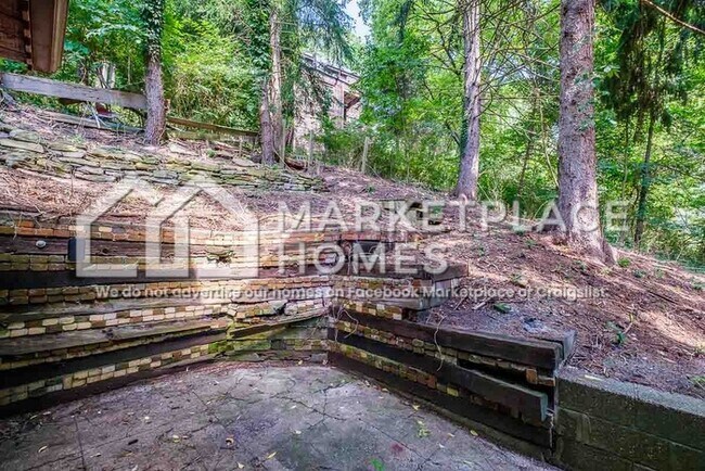 Building Photo - 97 Royal St