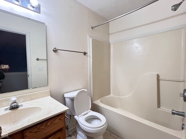 Building Photo - 506 Walbridge St