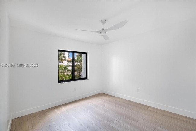 Building Photo - 3582 NE 171 St