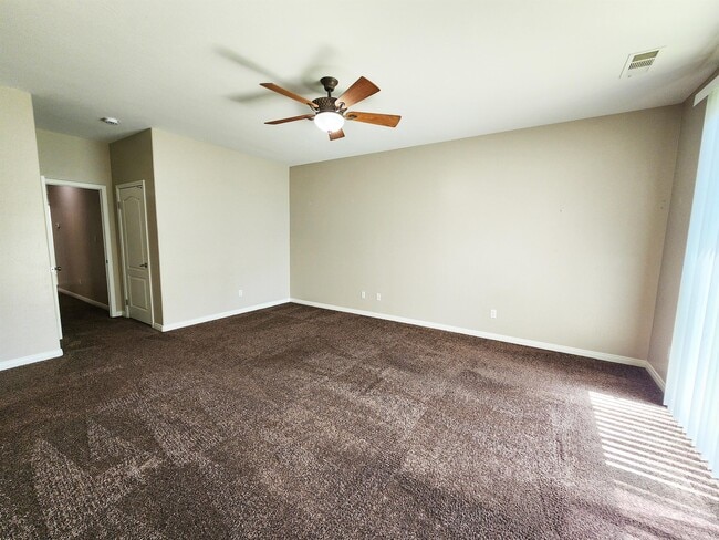 Building Photo - 5104 Villa Bella Ln