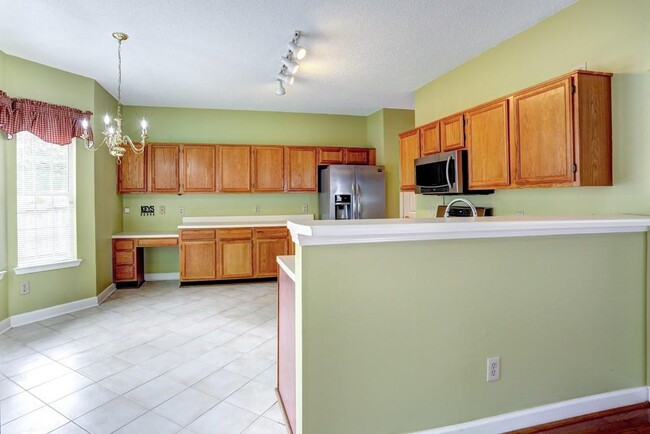 Building Photo - 5041 Anclote Dr