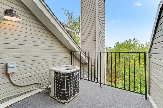 Building Photo - 6761 S Ivy Way