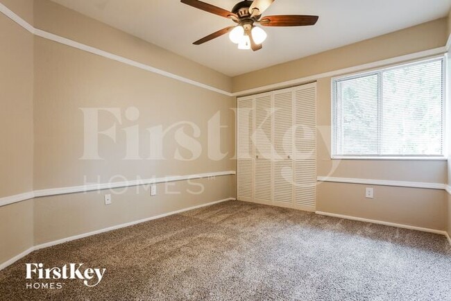 Building Photo - 1260 Sheridan Dr NW