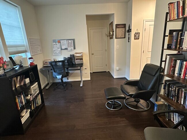 Building Photo - 5640 Scott Ridge Pl