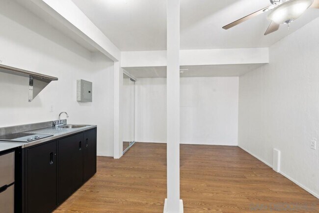 Building Photo - 8038 Lemon Ave