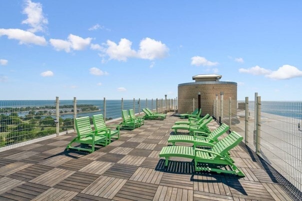 Building Photo - 3950 N Lake Shore Dr