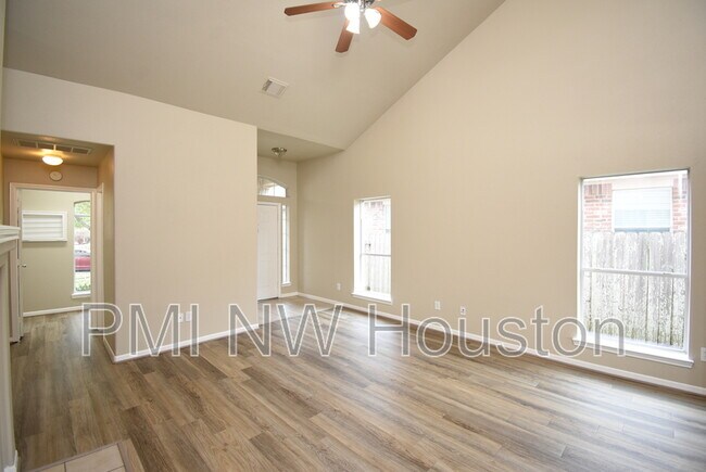 Building Photo - 26306 Hartwill Dr