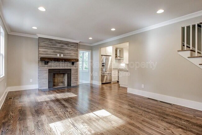 Building Photo - 1104 Rosedale Rd NE