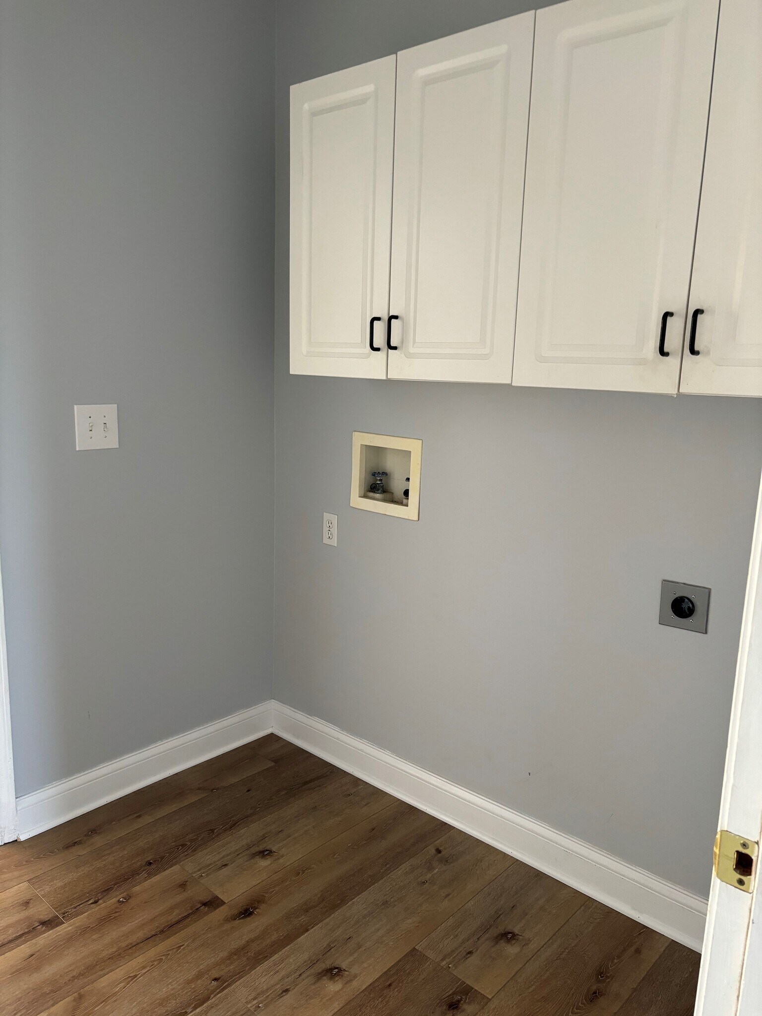 Building Photo - 1406 Windcrest Ct