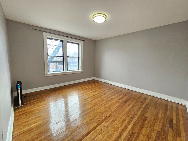 Building Photo - 350 Elmora Ave