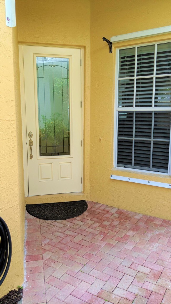 8956 SE Mars Street Hobe Sound FL 33455 8956 SE Mars St Hobe Sound FL