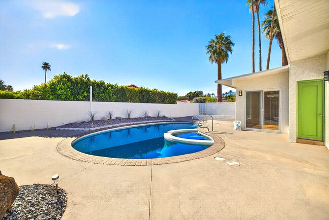 Building Photo - 72996 Bursera Way