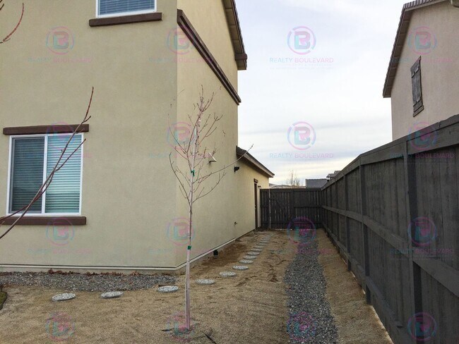 Building Photo - 2561 Bridgetown Loop