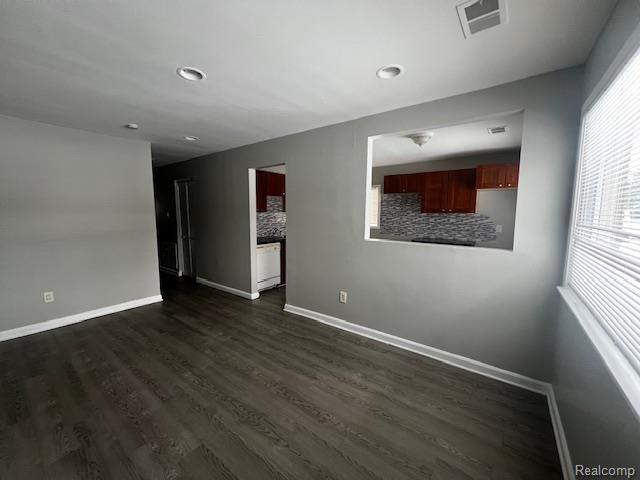 Building Photo - 5626 Merrick St