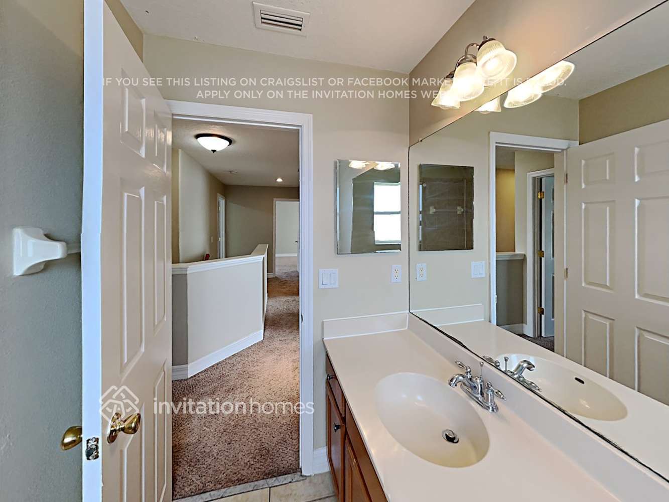 Building Photo - 16106 Bridgepark Dr