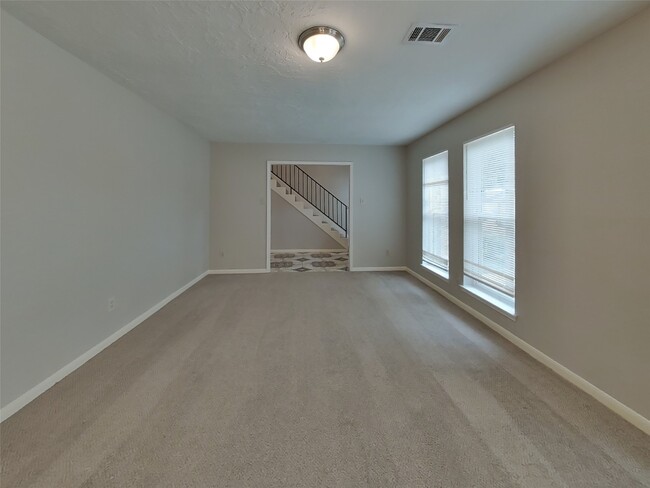 Building Photo - 12027 Arrowhead Glen Dr