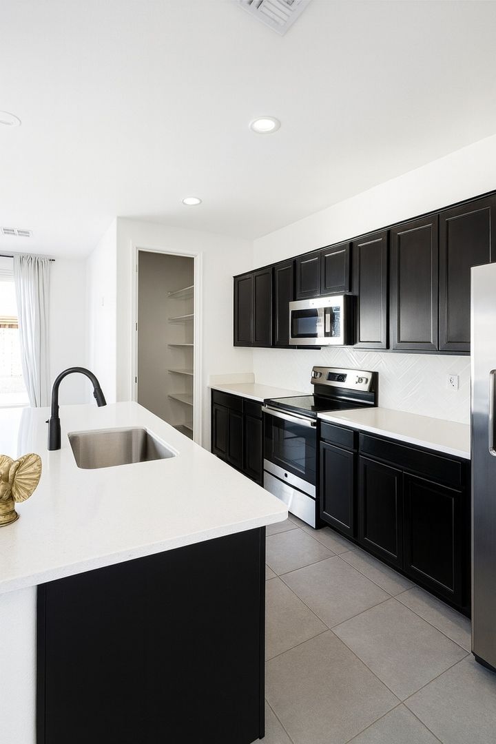 Building Photo - 2044 E Prairie Dog Dr