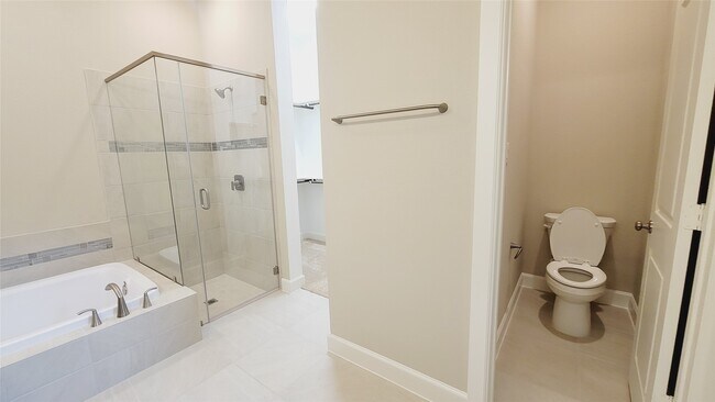 Building Photo - 22006 Tawny Butterfly Dr