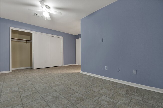 Building Photo - 2203 Place Rebecca Ln