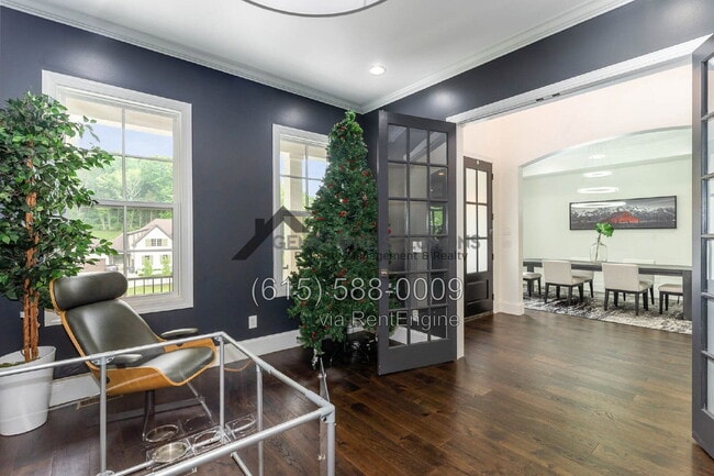 Building Photo - 6343 Wildwood Dr