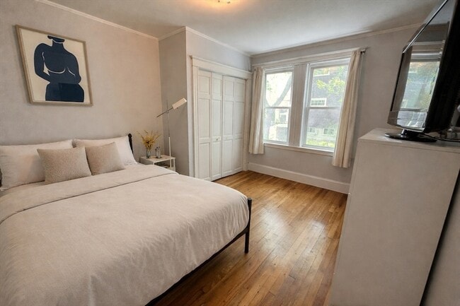 Building Photo - 72 S Crescent Circuit