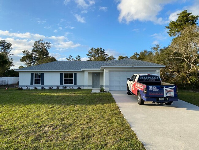 Primary Photo - Desirable SW Ocala Neighborhood 3/2/2 **WO...