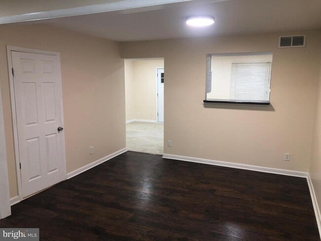 Building Photo - 13013 Townsend Rd