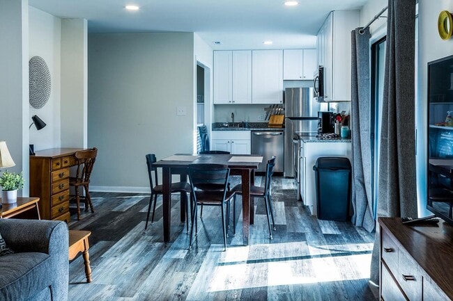 Building Photo - New Listing Alert – Huntsville, AL!