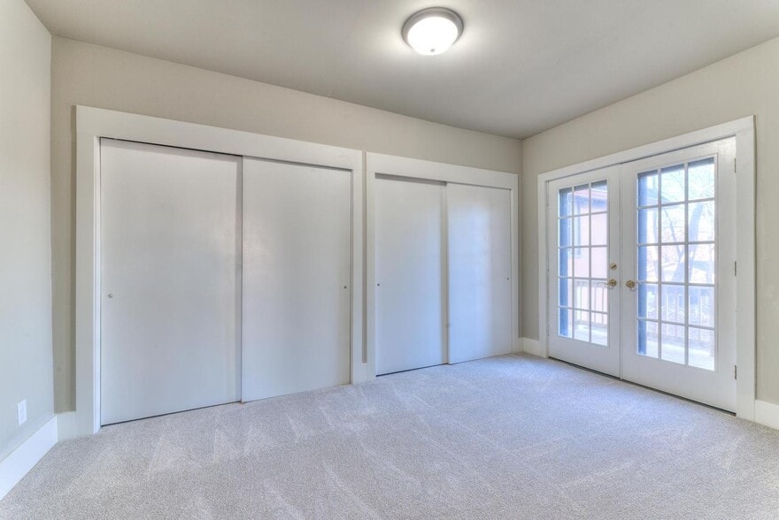 Bedroom 2 - 430 W Park Ave