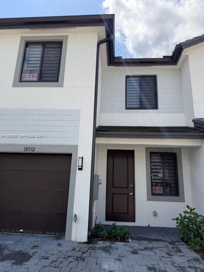 Building Photo - 18943 345th Ter