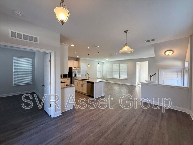 Building Photo - 2970 College St