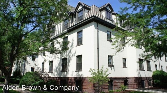 Building Photo - 900 Sherman St